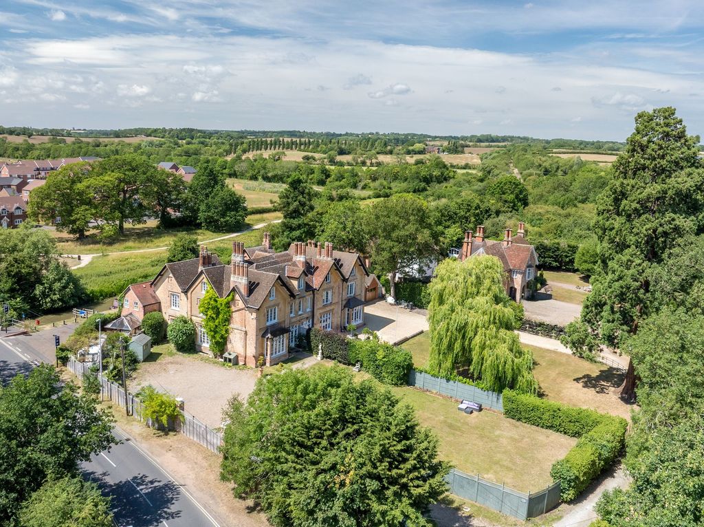 Property photo 1 of 54