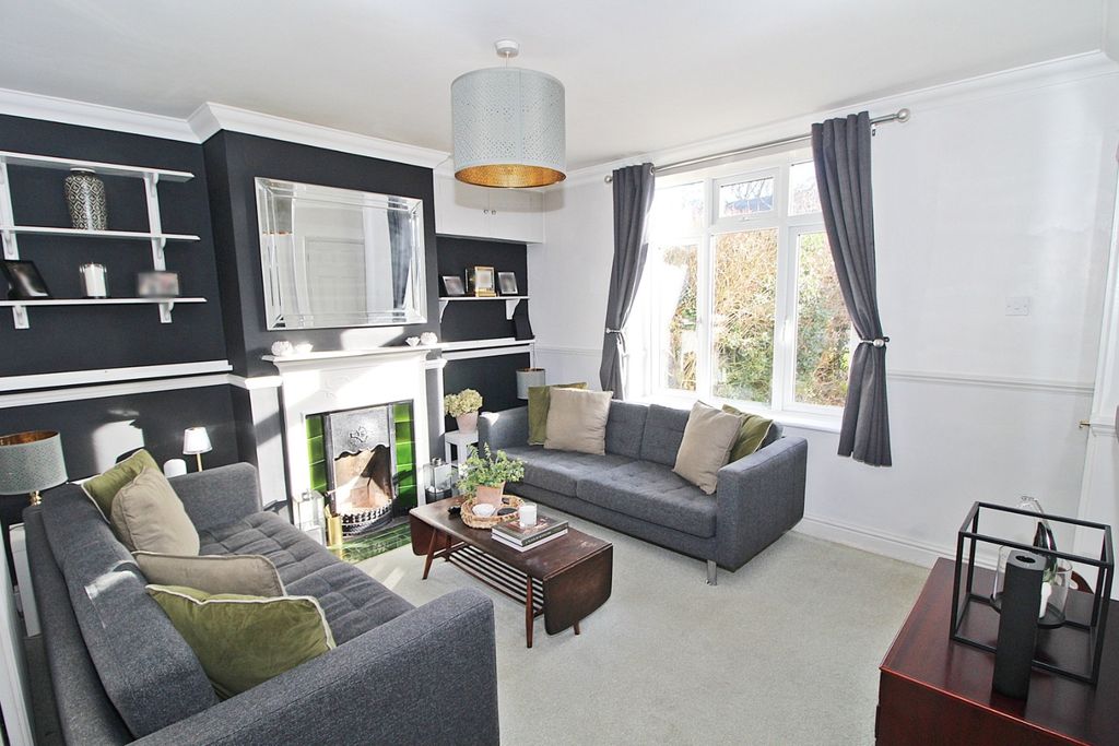 Property photo 3 of 19 4897245