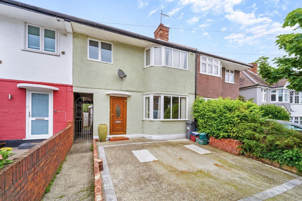 Property photo 1 of 16