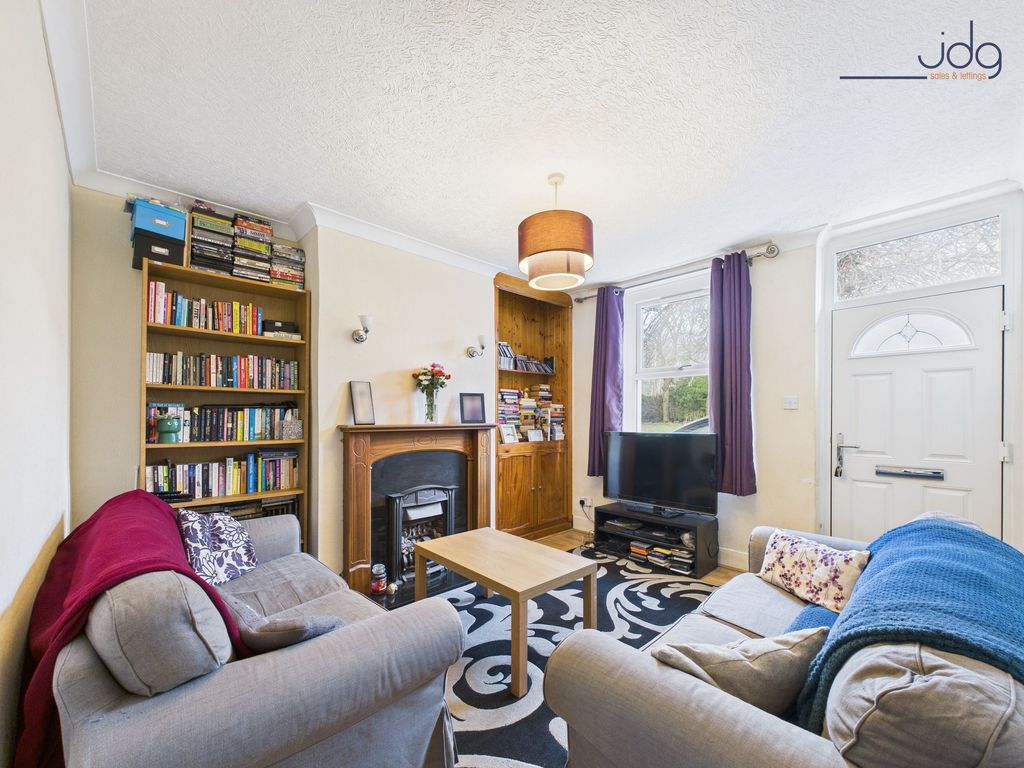 Property photo 3 of 10 Lounge