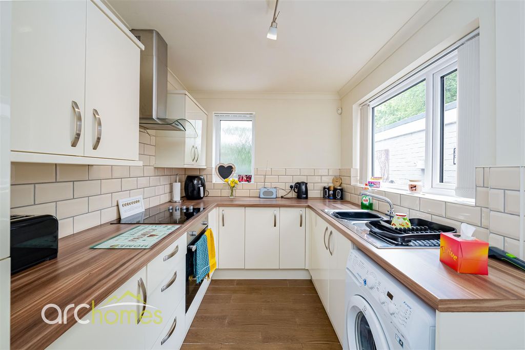 Property photo 3 of 24 Hamilton-6.Jpg