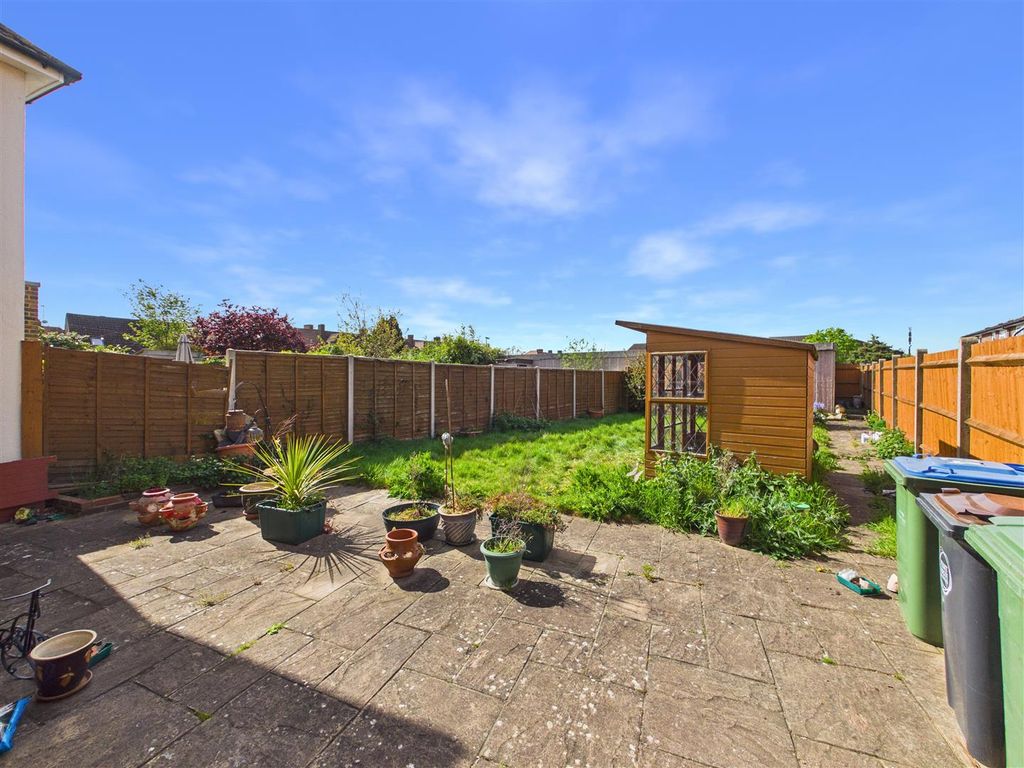 Property photo 2 of 19