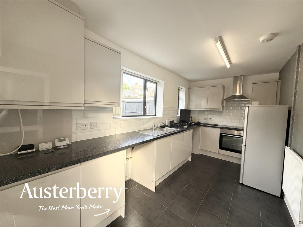 Property photo 3 of 11 Img_9960.Jpg