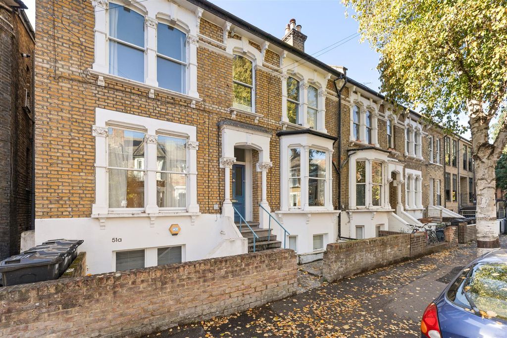Property photo 1 of 22 Norcott Road, 51