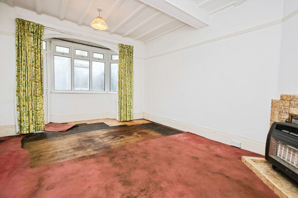 Property photo 3 of 15 Pbox-Img.Jpg