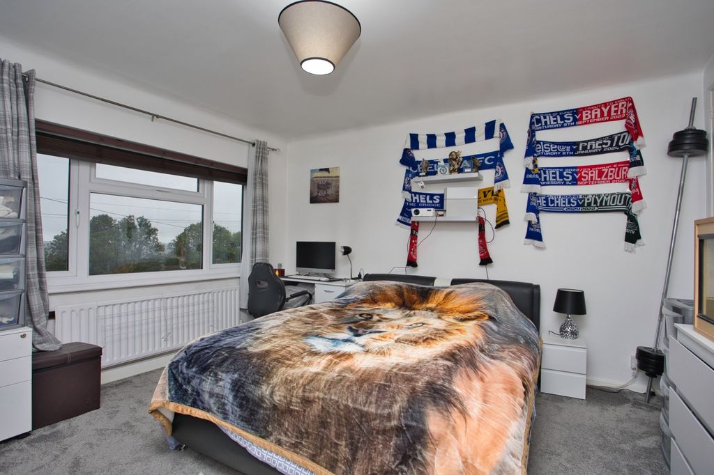 Property photo 3 of 9 Picture 3