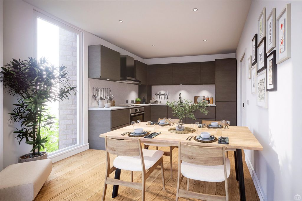 Property photo 3 of 5 Reception/Kitchen