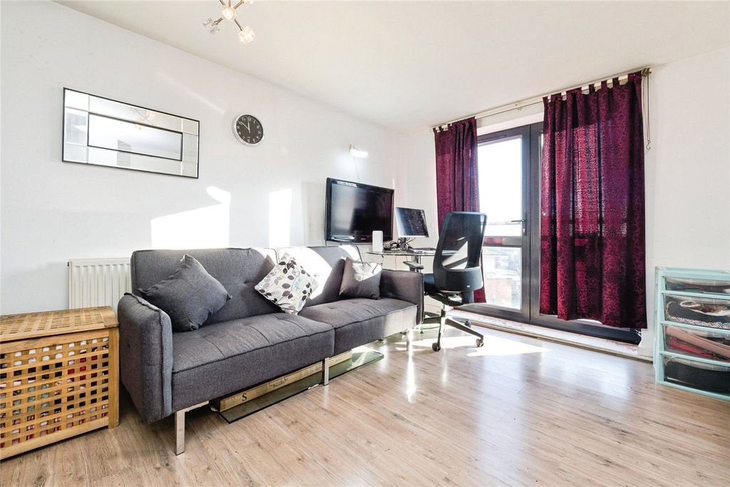 Property photo 2 of 18 Picture No. 05