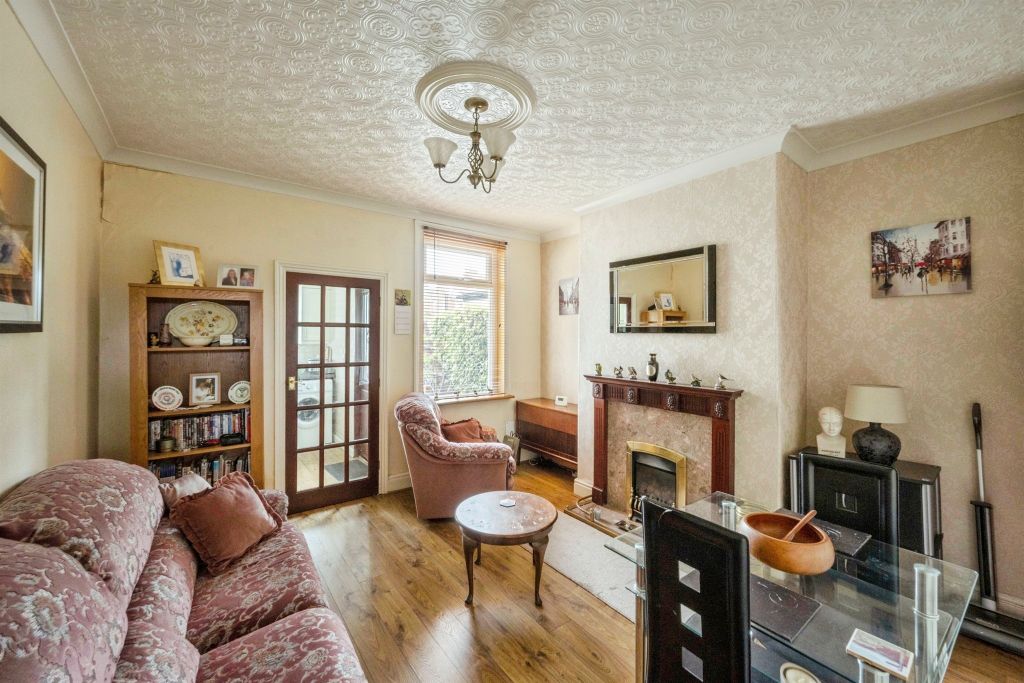 Property photo 3 of 9