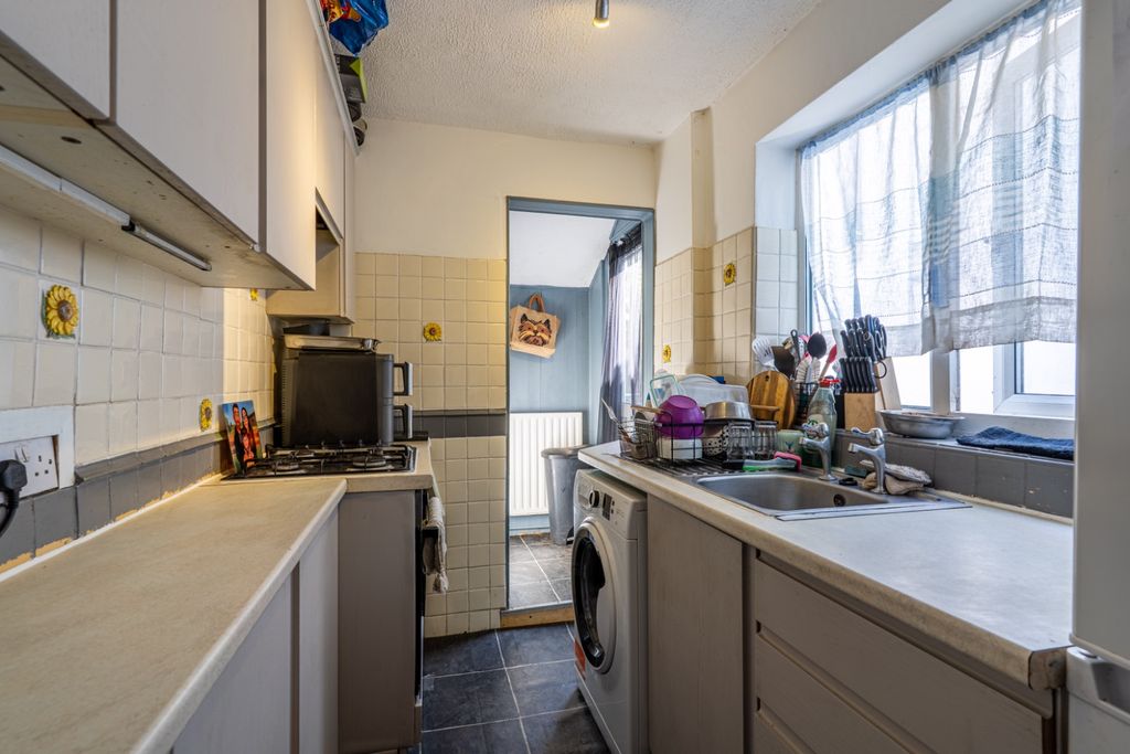 Property photo 3 of 15 5258105
