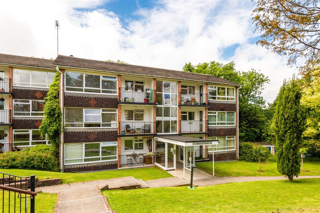 Property photo 1 of 21 12 Shelley Court-1.Jpg