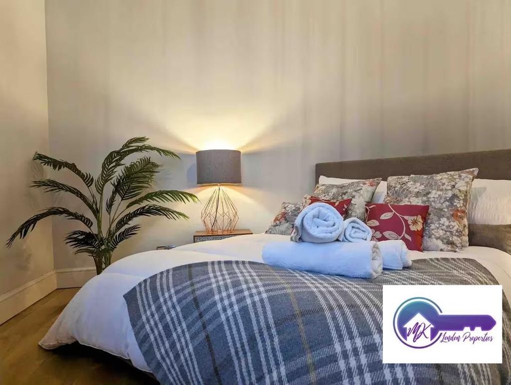 Property photo 2 of 17 Photo 2