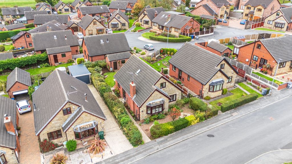 Property photo 2 of 26 1365539-1-68F2142B26d90-Arw