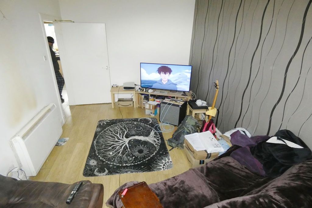 Property photo 3 of 9