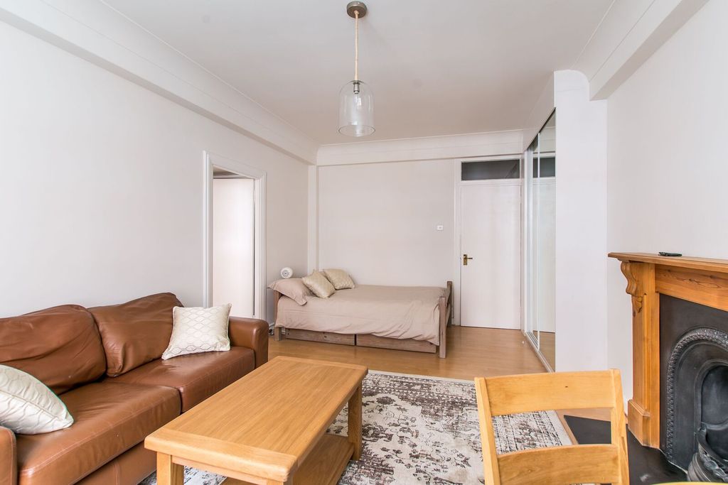 Property photo 2 of 4