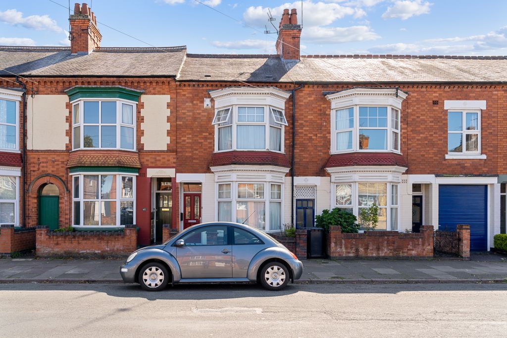 Property photo 1 of 16