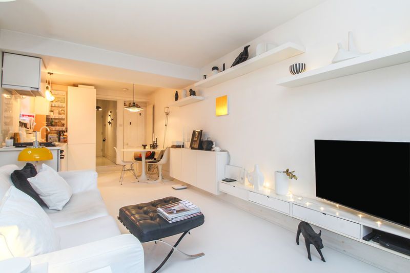 Property photo 2 of 12 Living Room