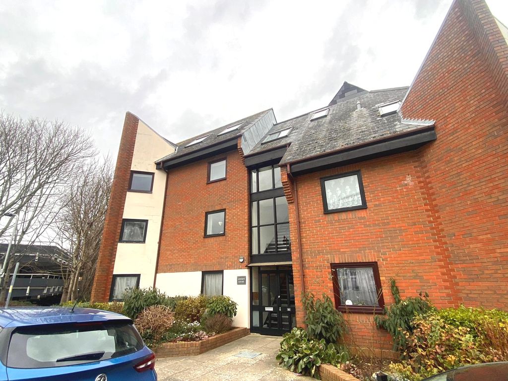 Property photo 1 of 7