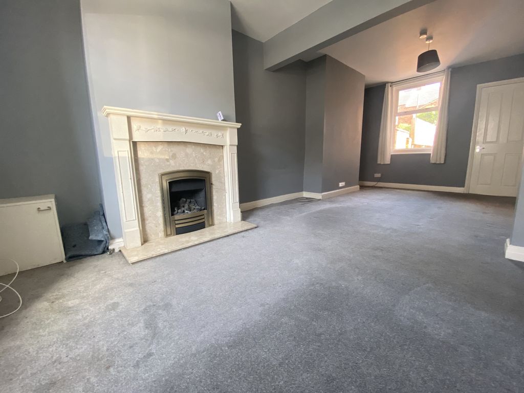 Property photo 3 of 10 Lounge