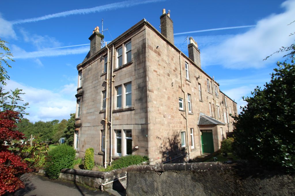 Property photo 1 of 11