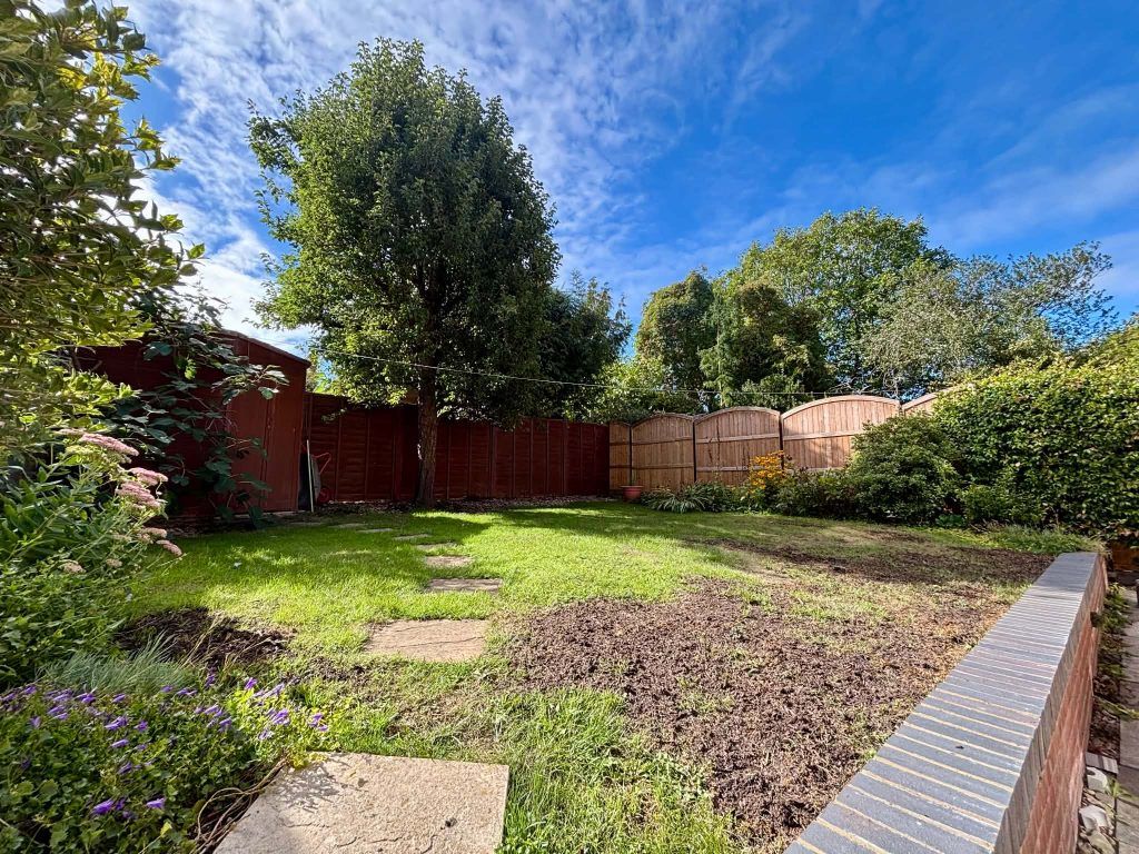 Property photo 2 of 23