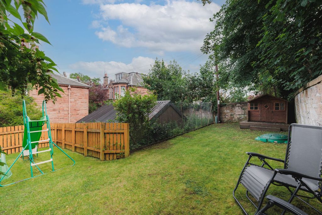 Property photo 3 of 30