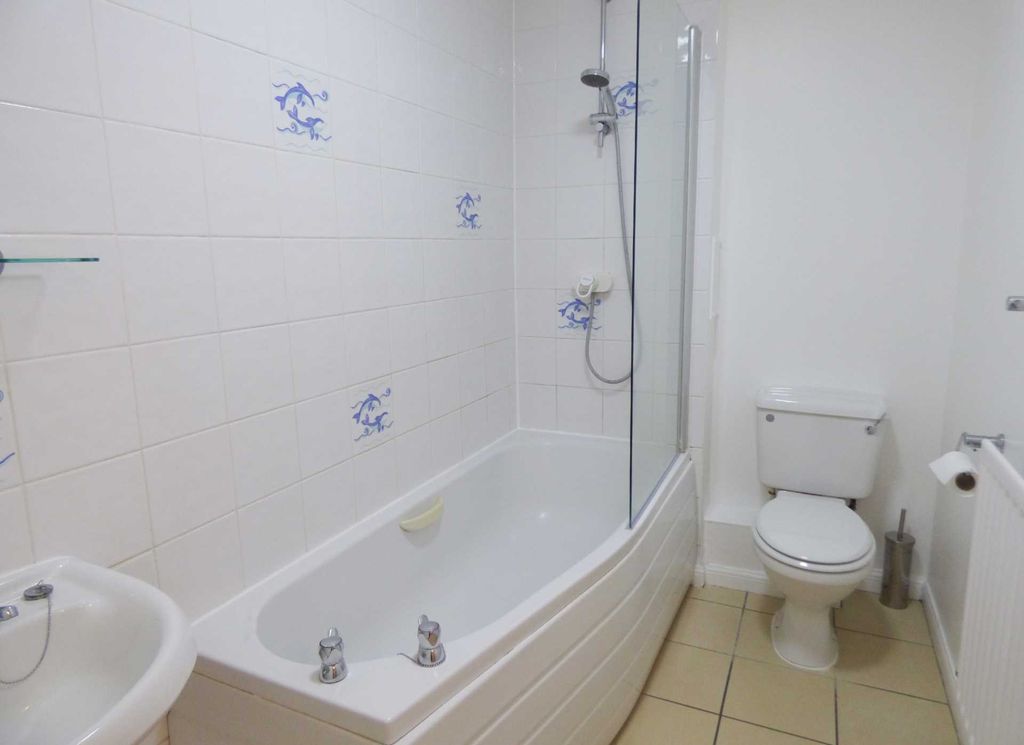 Property photo 3 of 13