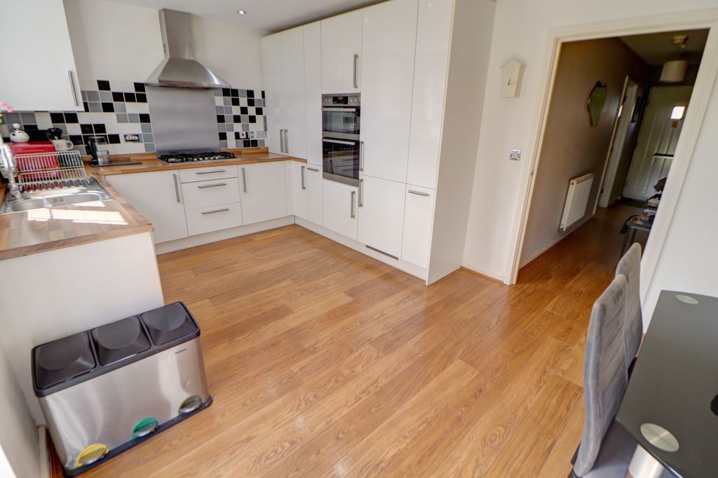 Property photo 2 of 24 Photo #2