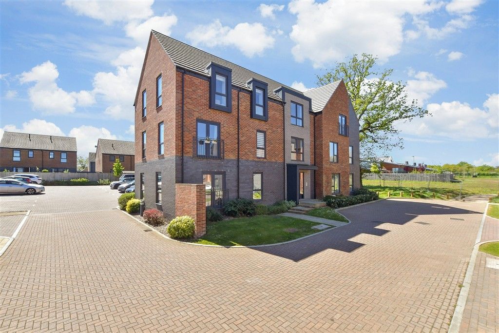 Property photo 1 of 9 External (Web)