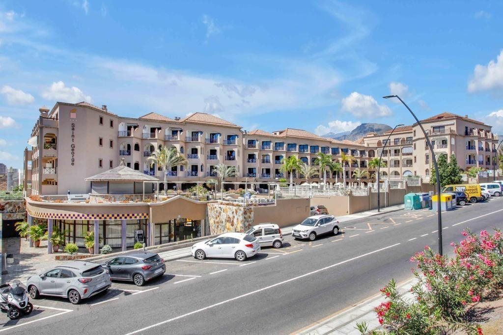 Property photo 1 of 14 Penthouse Apartment In Saint George