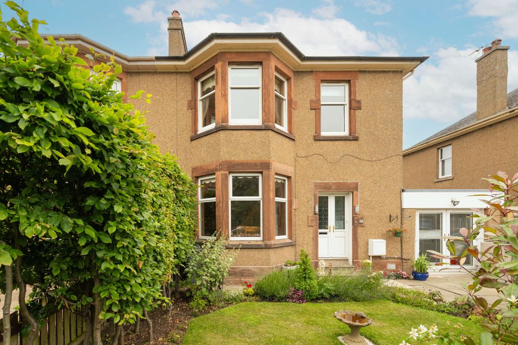 Property photo 1 of 34