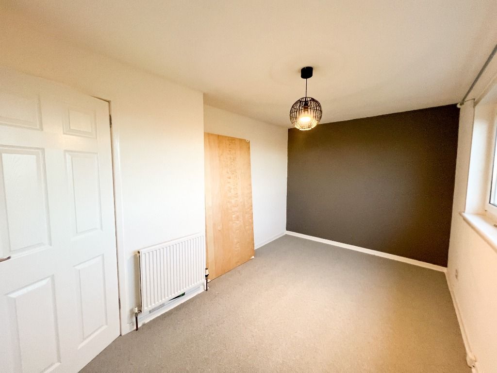 Property photo 3 of 11 Photo 3