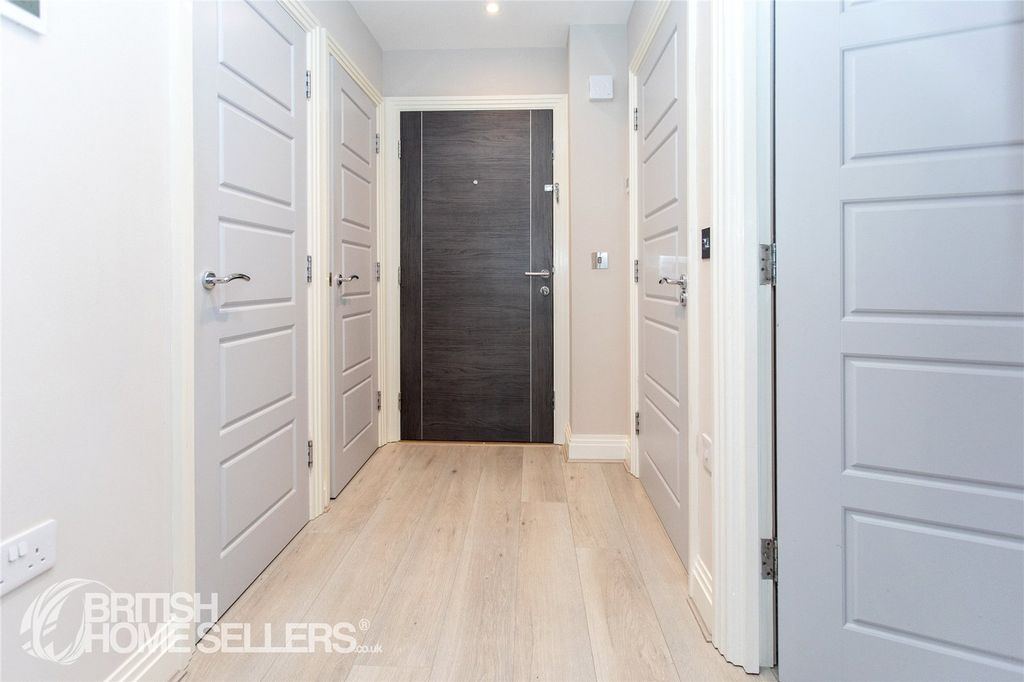 Property photo 3 of 24 Picture No. 09