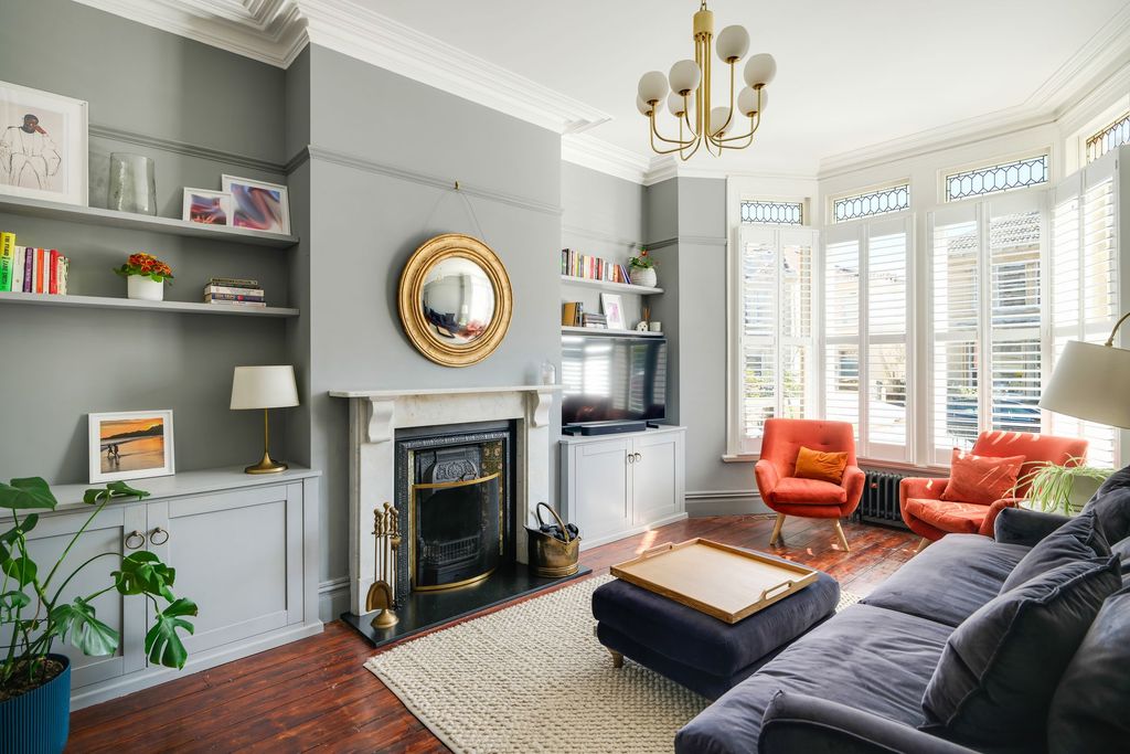 Property photo 3 of 36