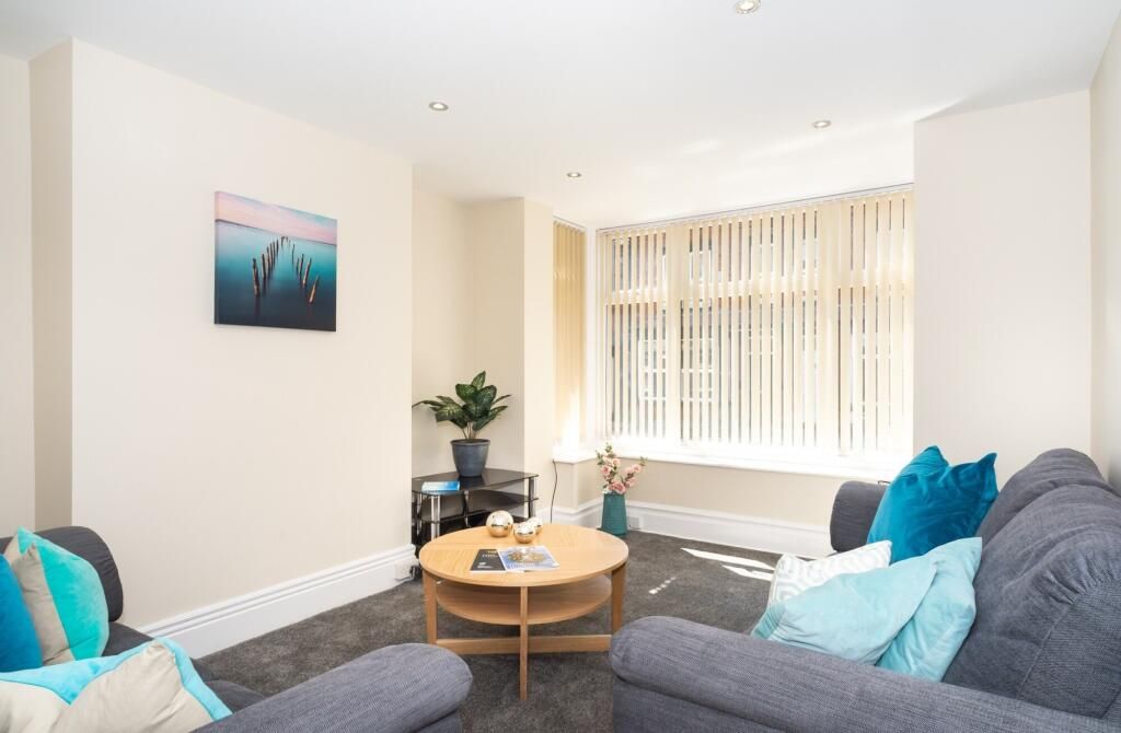 Property photo 2 of 8 Gallery