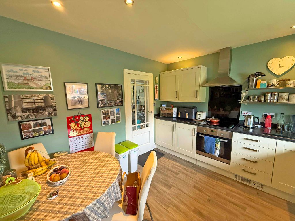 Property photo 3 of 10 Img_2205