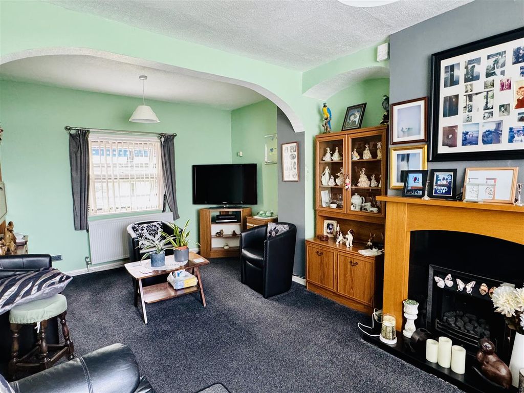 Property photo 3 of 20