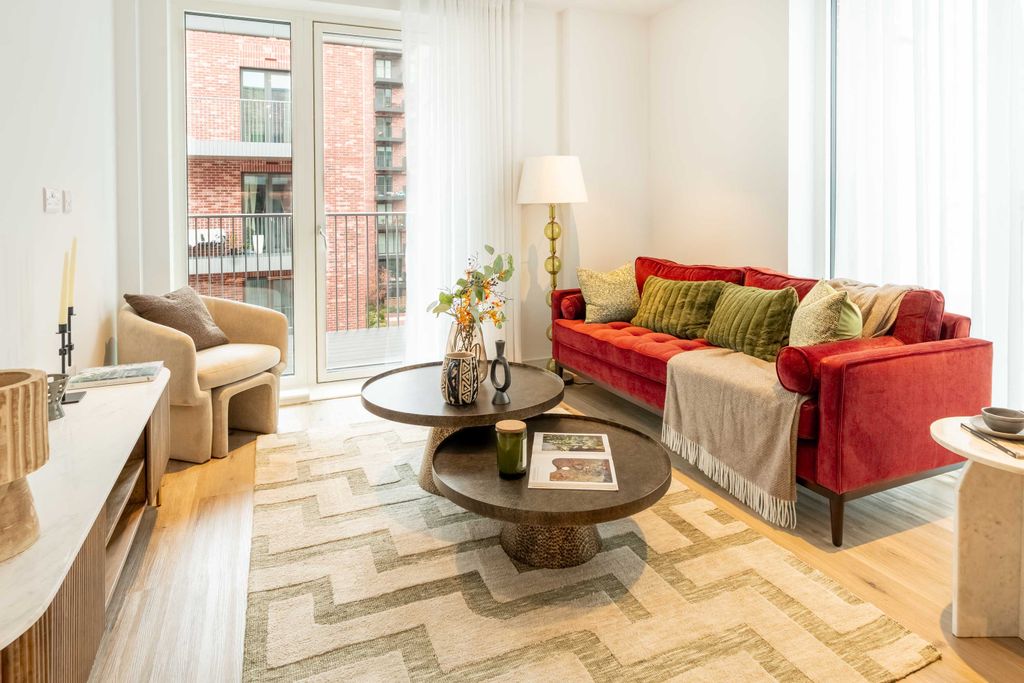 Property photo 2 of 12 Living Area