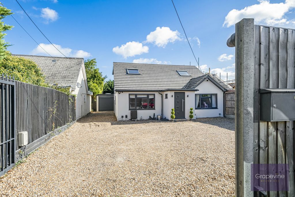 Property photo 1 of 33