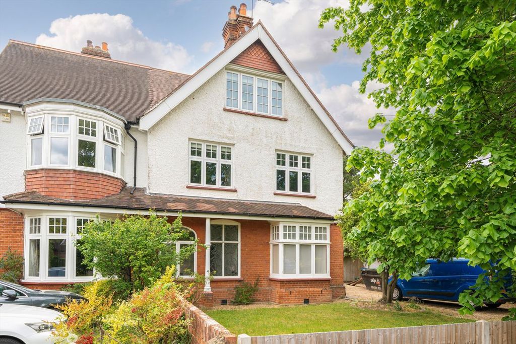 Property photo 1 of 8