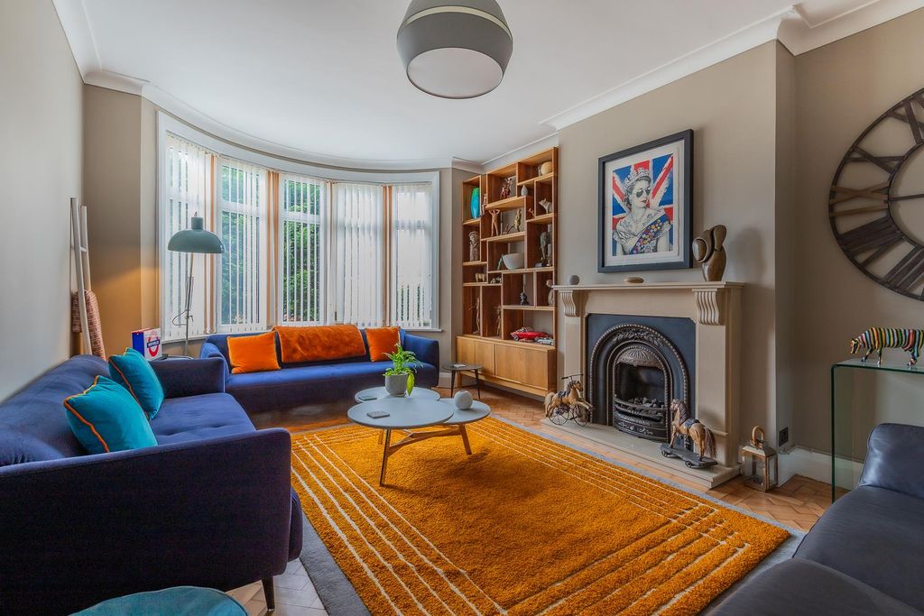 Property photo 3 of 36 Cyncoed Road 152-1.Jpg