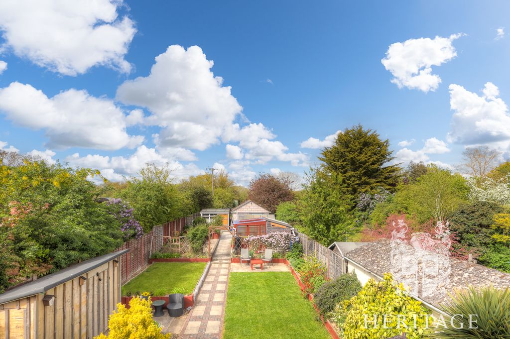 Property photo 2 of 27 Picture No. 34
