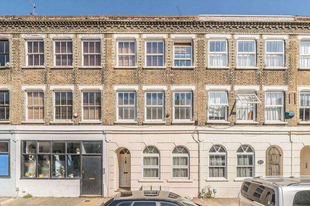 Property photo 1 of 5