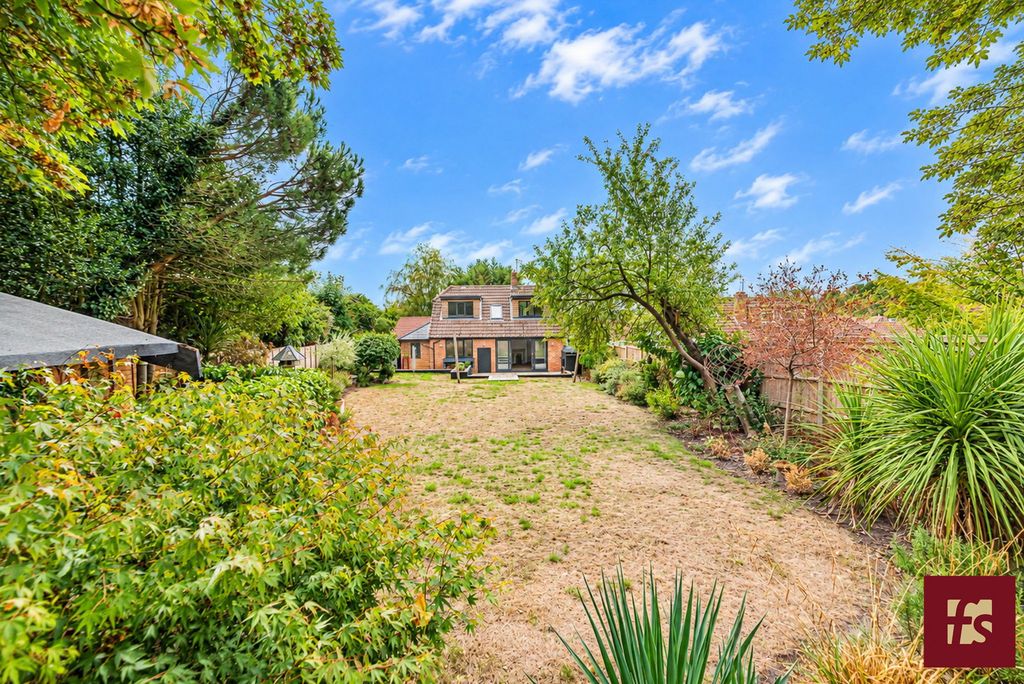 Property photo 3 of 23