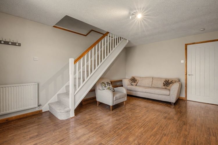Property photo 2 of 9 333183