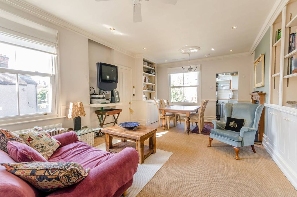 Property photo 1 of 6