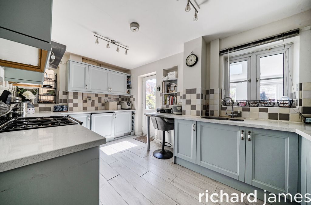 Property photo 2 of 12 B59F8859F83B42Fca4d2A8Bf818Dae93