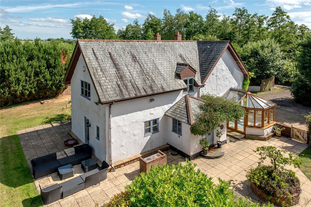 Property photo 1 of 33 Picture No. 06