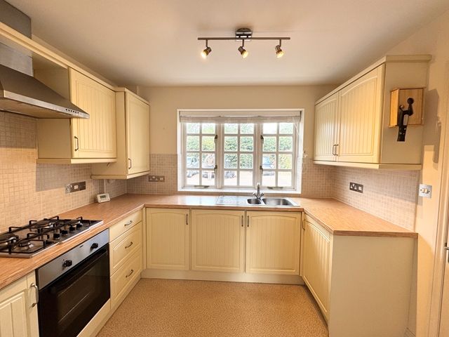 Property photo 3 of 14