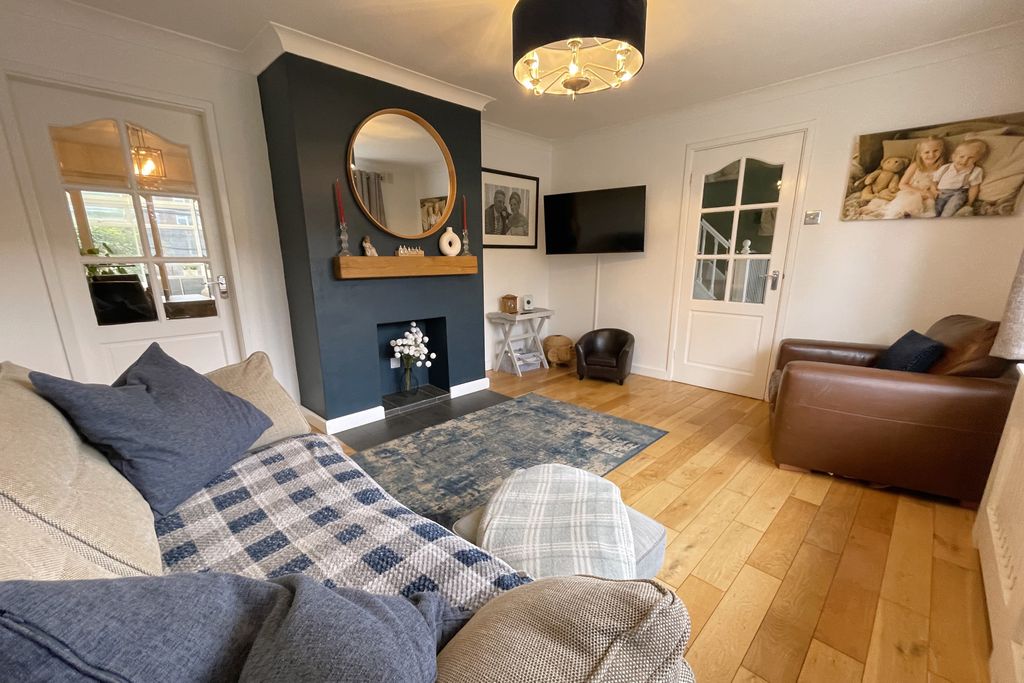 Property photo 2 of 23 5
